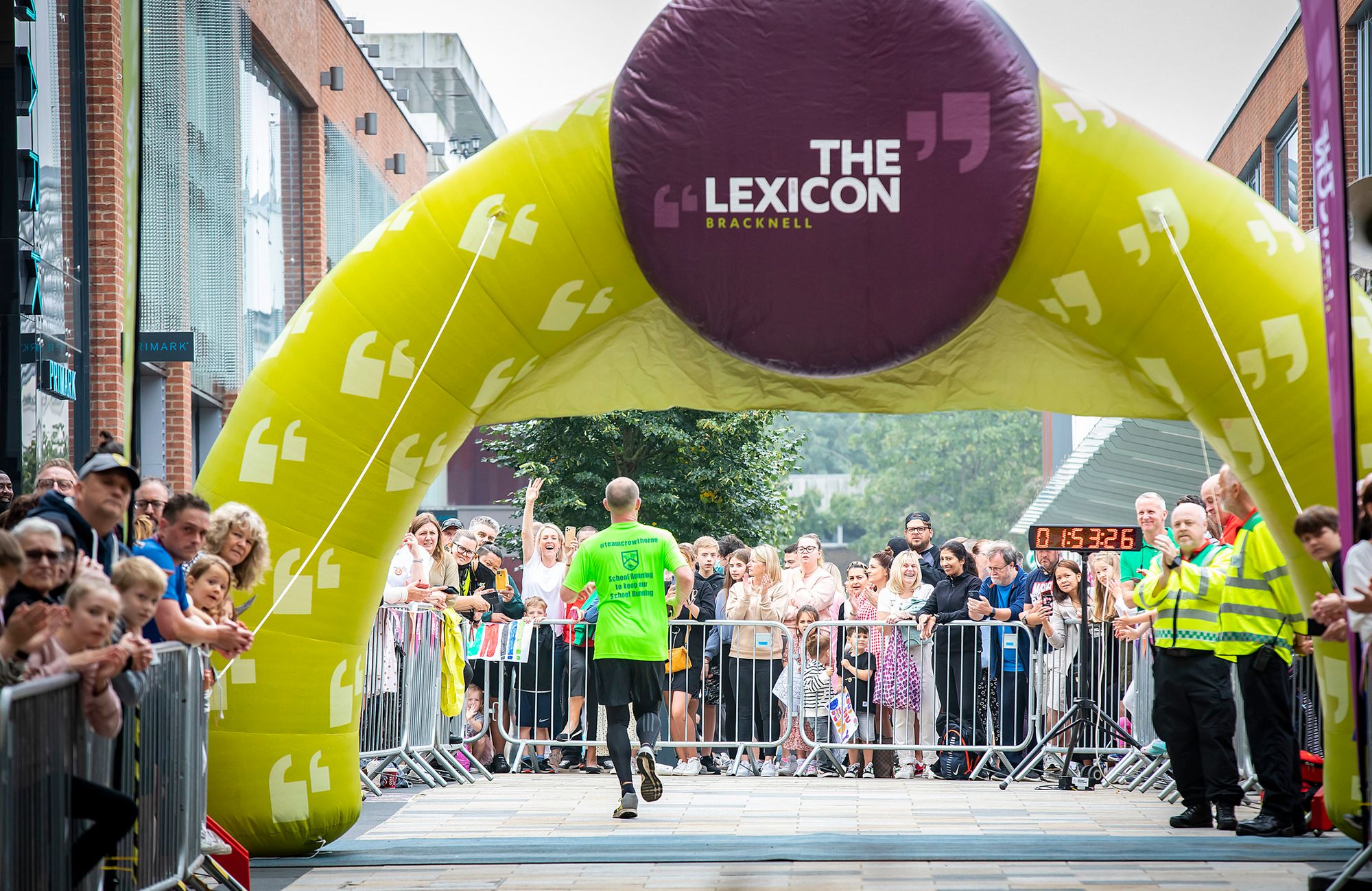 Volunteer registration opens as The Lexicon Bracknell Half Marathon nears starting line