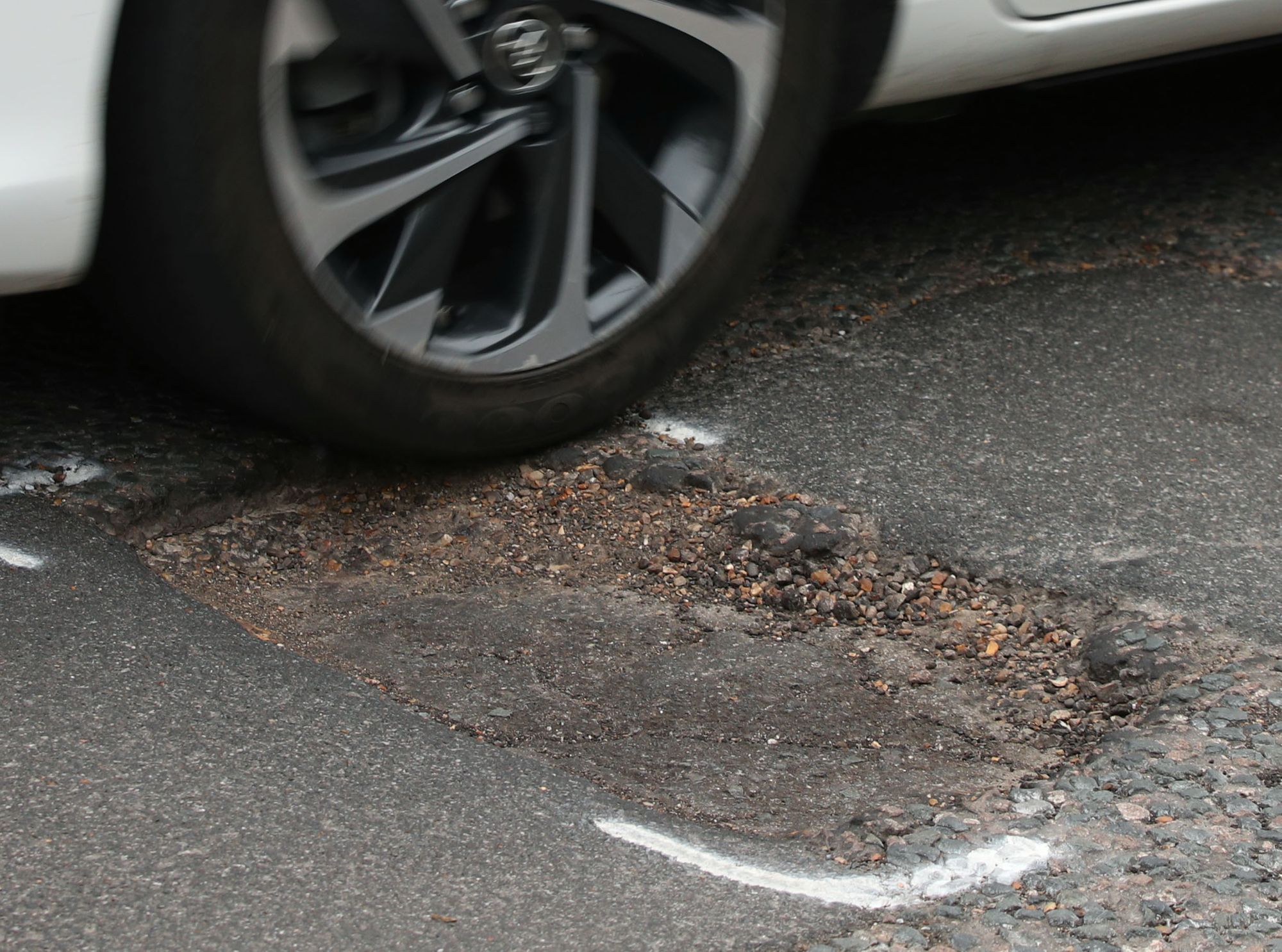 Pothole repair times down 20% say Rochdale council