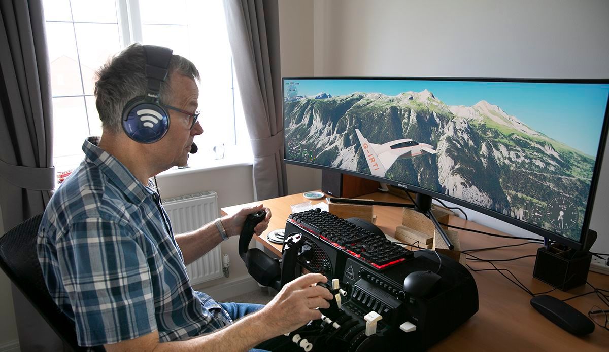 Market Harborough man with a 'passion for planes' installs cockpit in home
