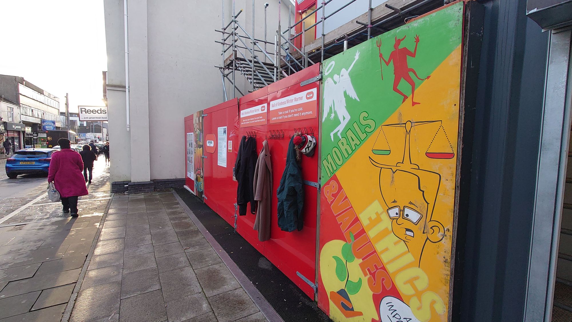 Swansea ‘wall of kindness’ helps pass on clothing to those in need