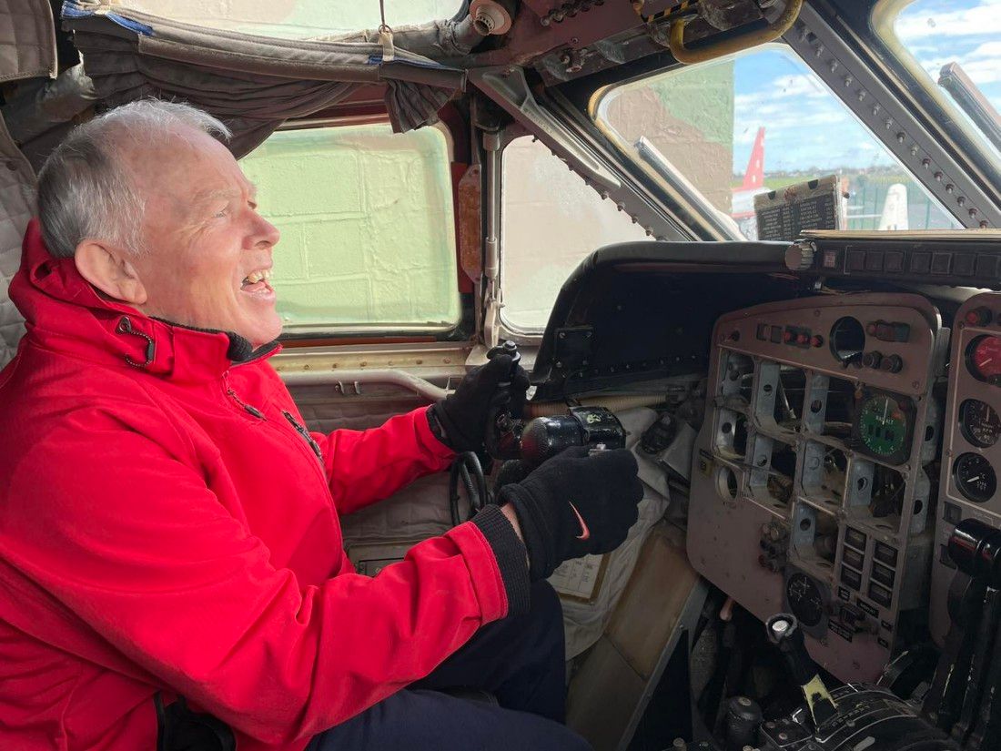 Care home residents surprised with trip to see planes they flew as RAF pilots