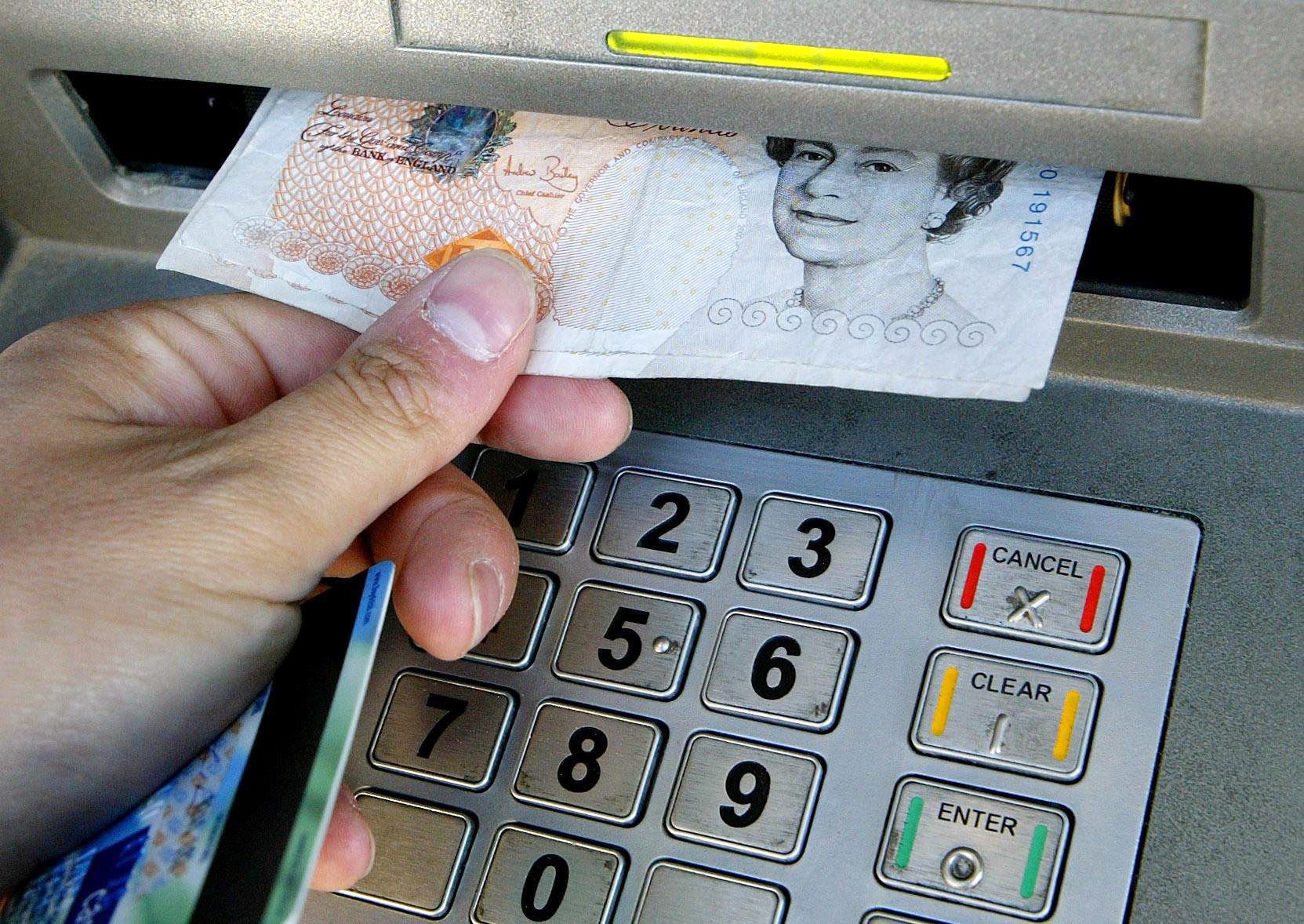 Paying with cash 'discouraged or not accepted' at venues visited by 45 per cent of people