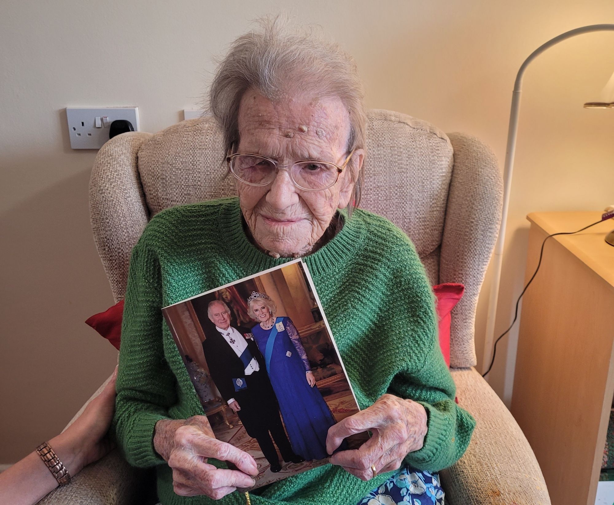 Remarkable Florence celebrates 105 years with fifth card from royalty