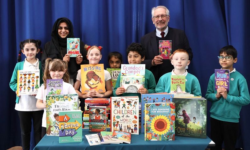 Thousands of books donated to Leicestershire schools to inspire love of reading