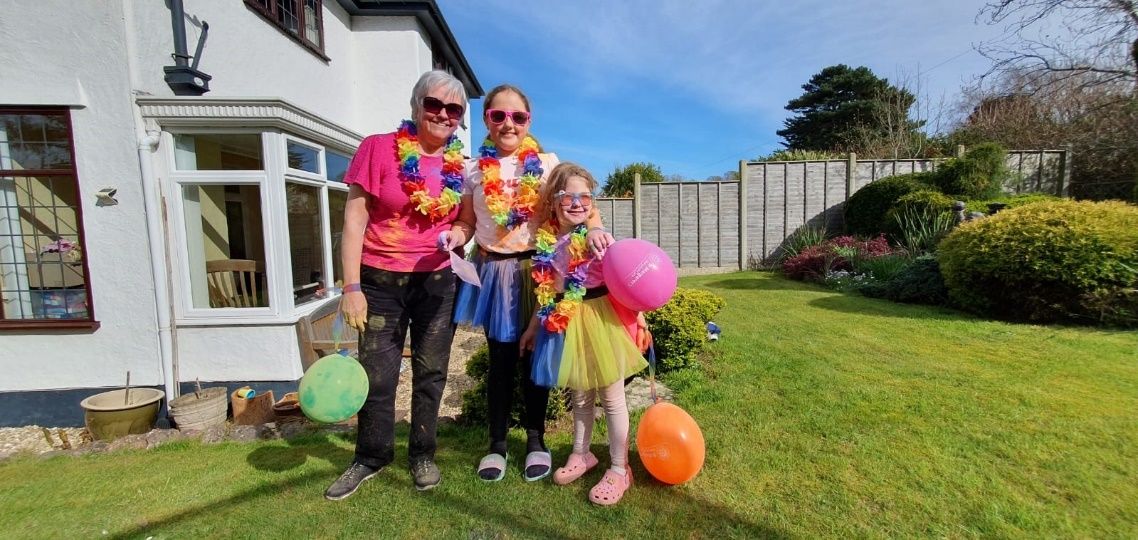 Minehead family remember daughter at St Margaret's Colour Run Remix