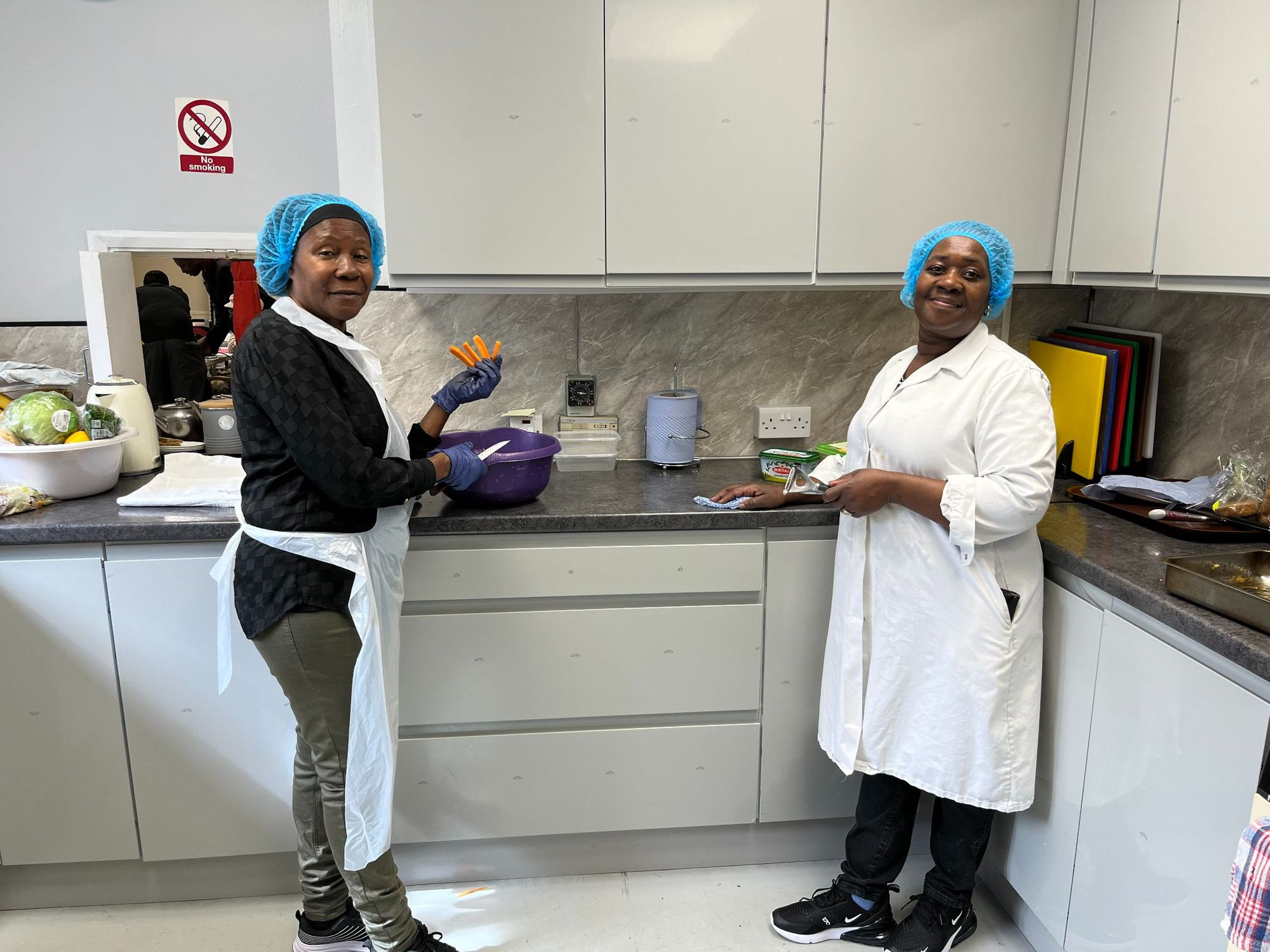 Caribbean elderly and dementia sufferers' group receives vital donation
