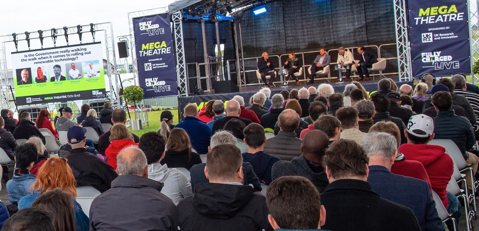 Dragon's Den Deborah Meaden joins electric car show in Farnborough