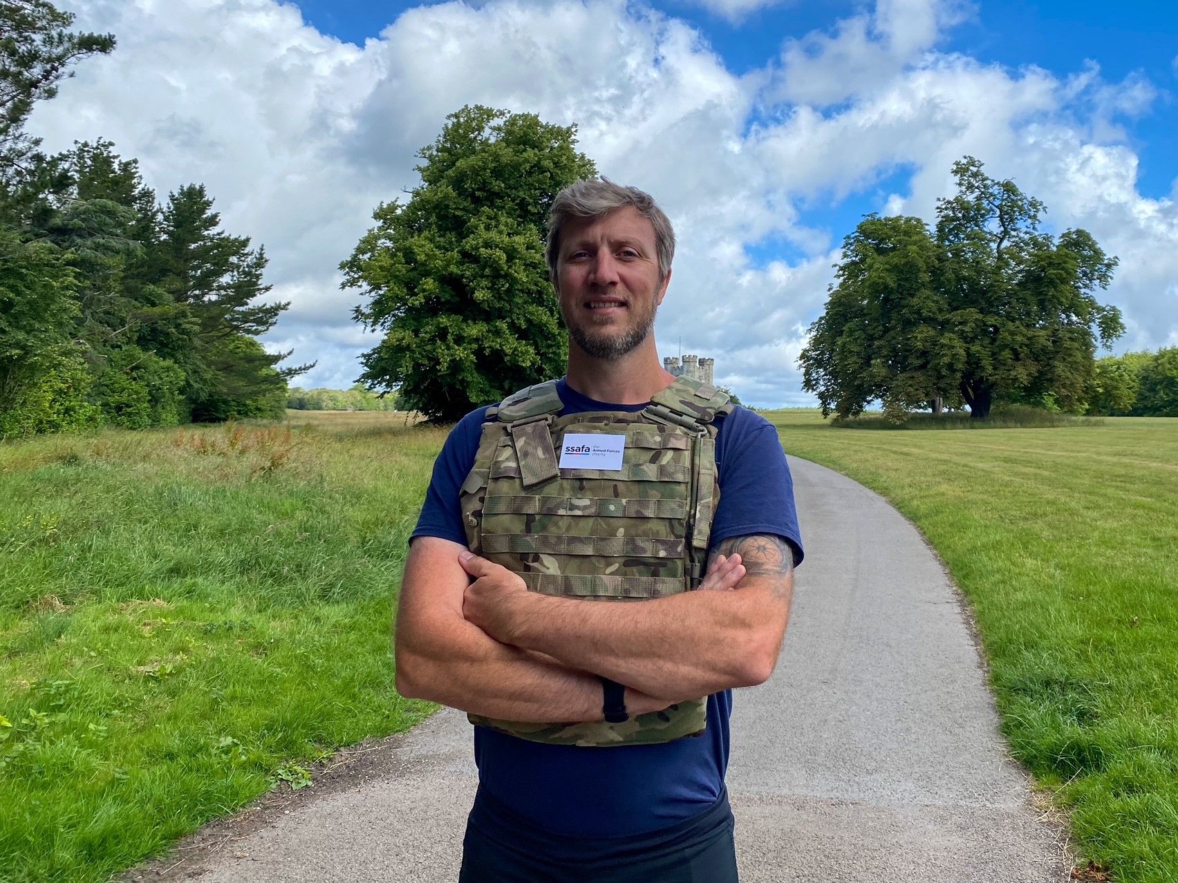 Twice-injured army veteran attempts 100-mile run in full-body armour
