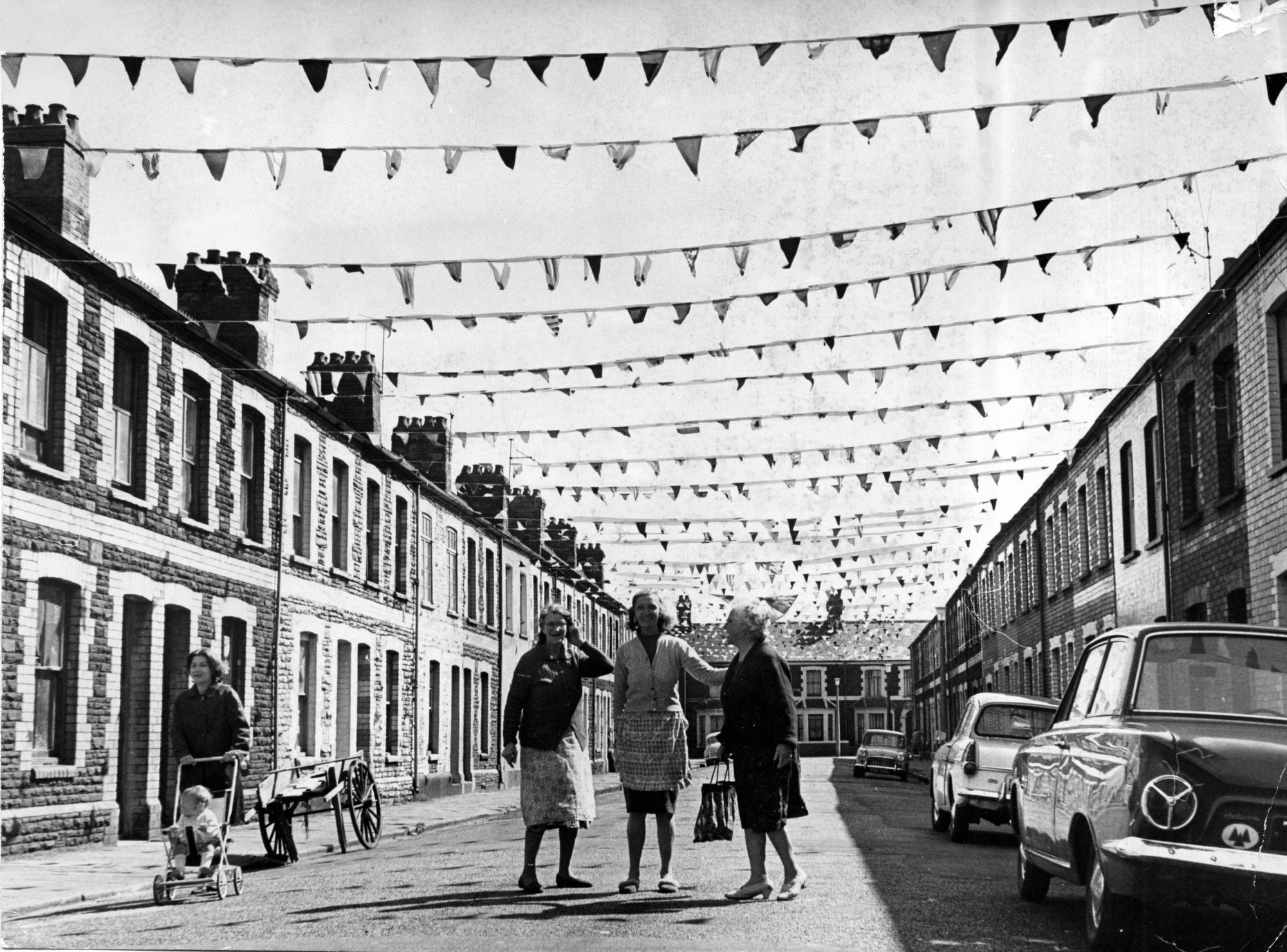 look-back-cardiff-has-always-known-how-to-throw-a-good-street-party