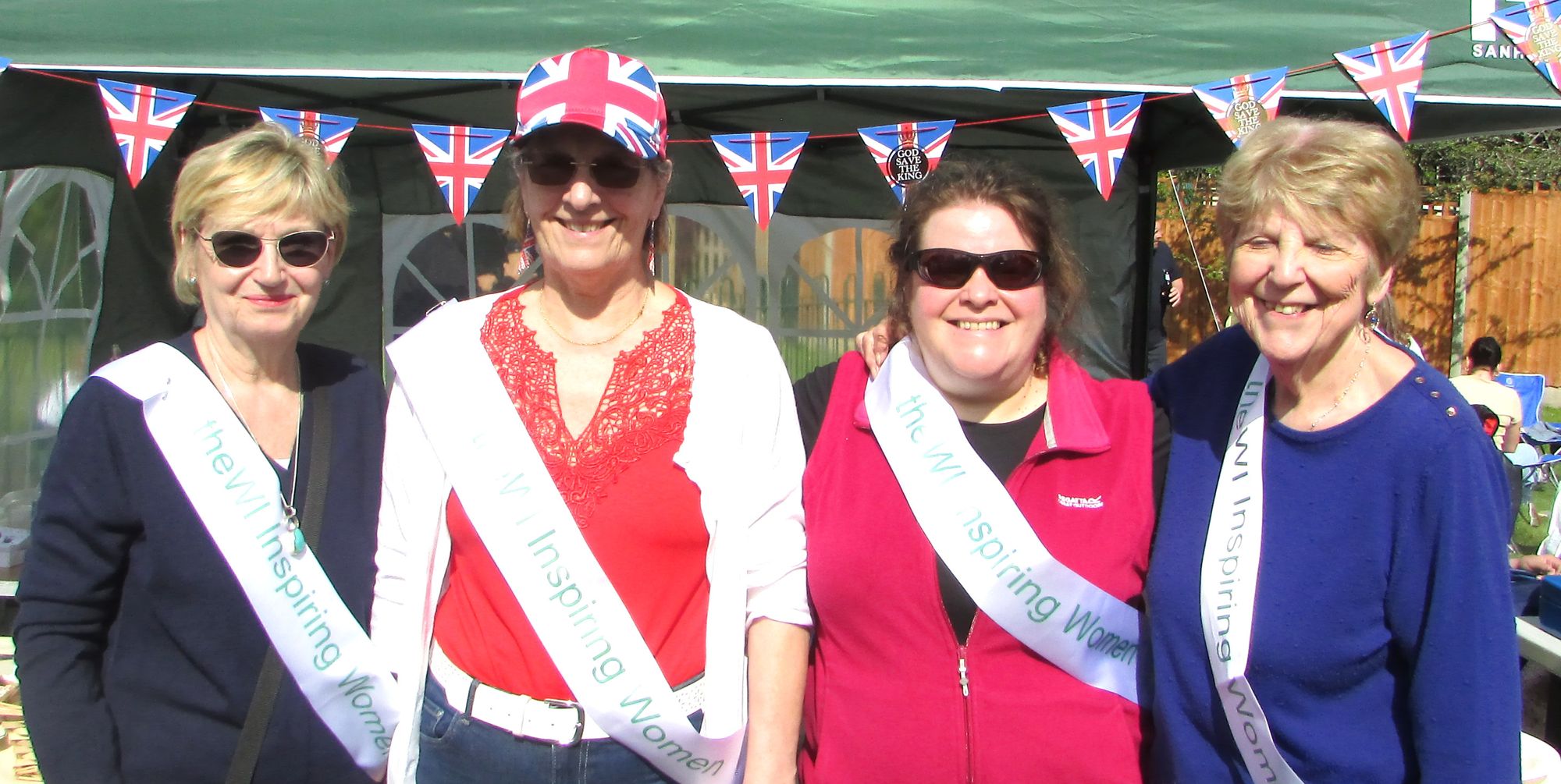 Tatsfield Village: Royal Picnic on the Green is a success!