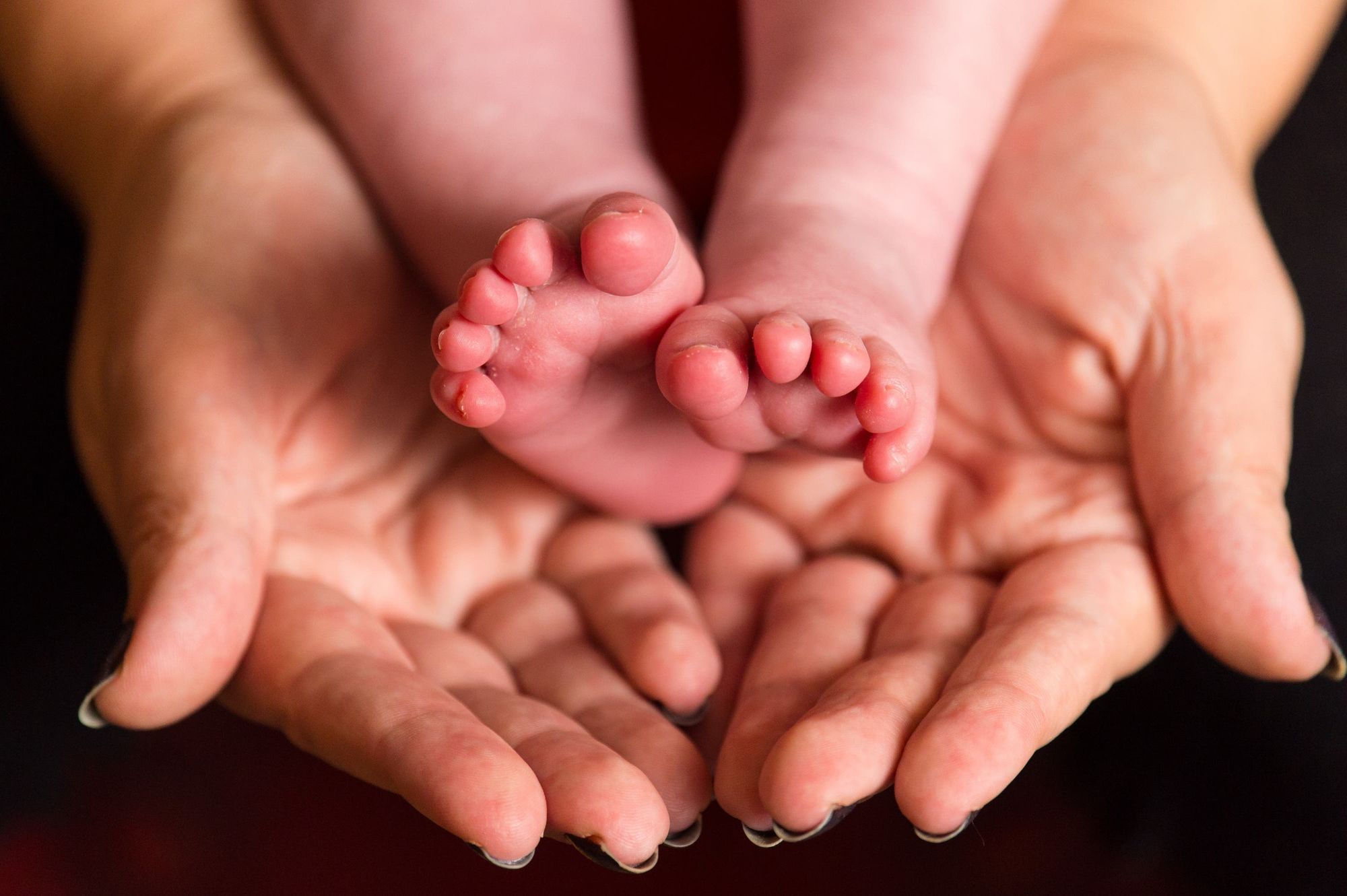 Rare baby born in the UK has DNA from three people