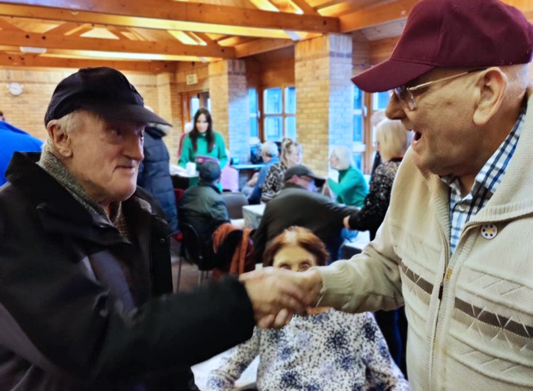 'Magical moment' as man with dementia recognises old friend in Essex café