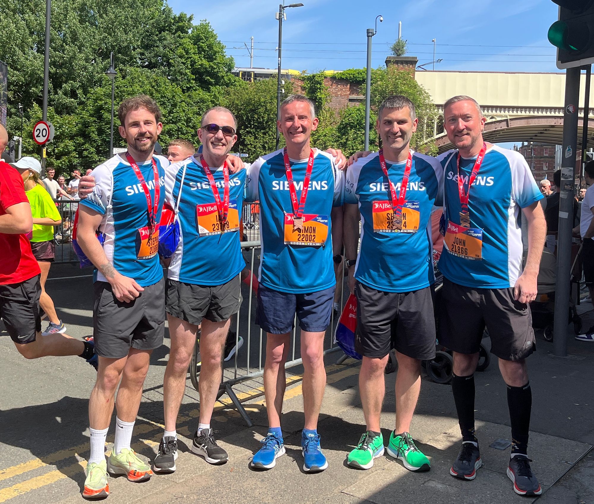 110 supporters take on the Great Manchester Run for Francis House