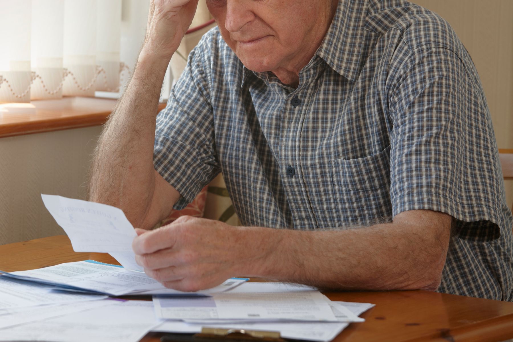 Almost third of over-65s prefer traditional banking over online