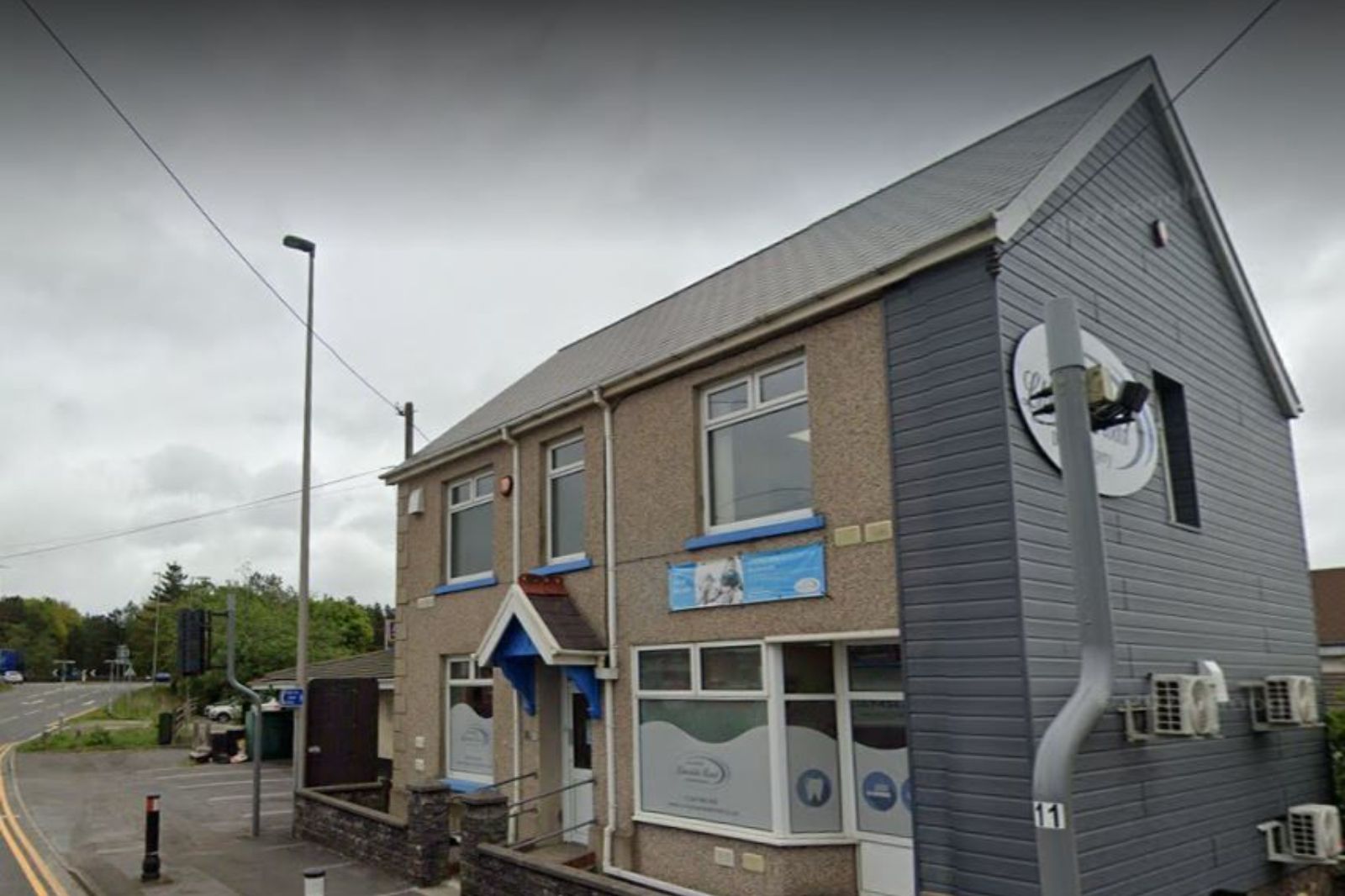 Concern as Cross Hands dentist stops treatment for NHS patients