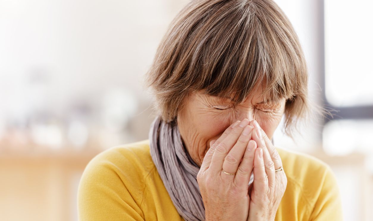 NHS tips to help you tackle your hay fever symptoms as pollen count soars