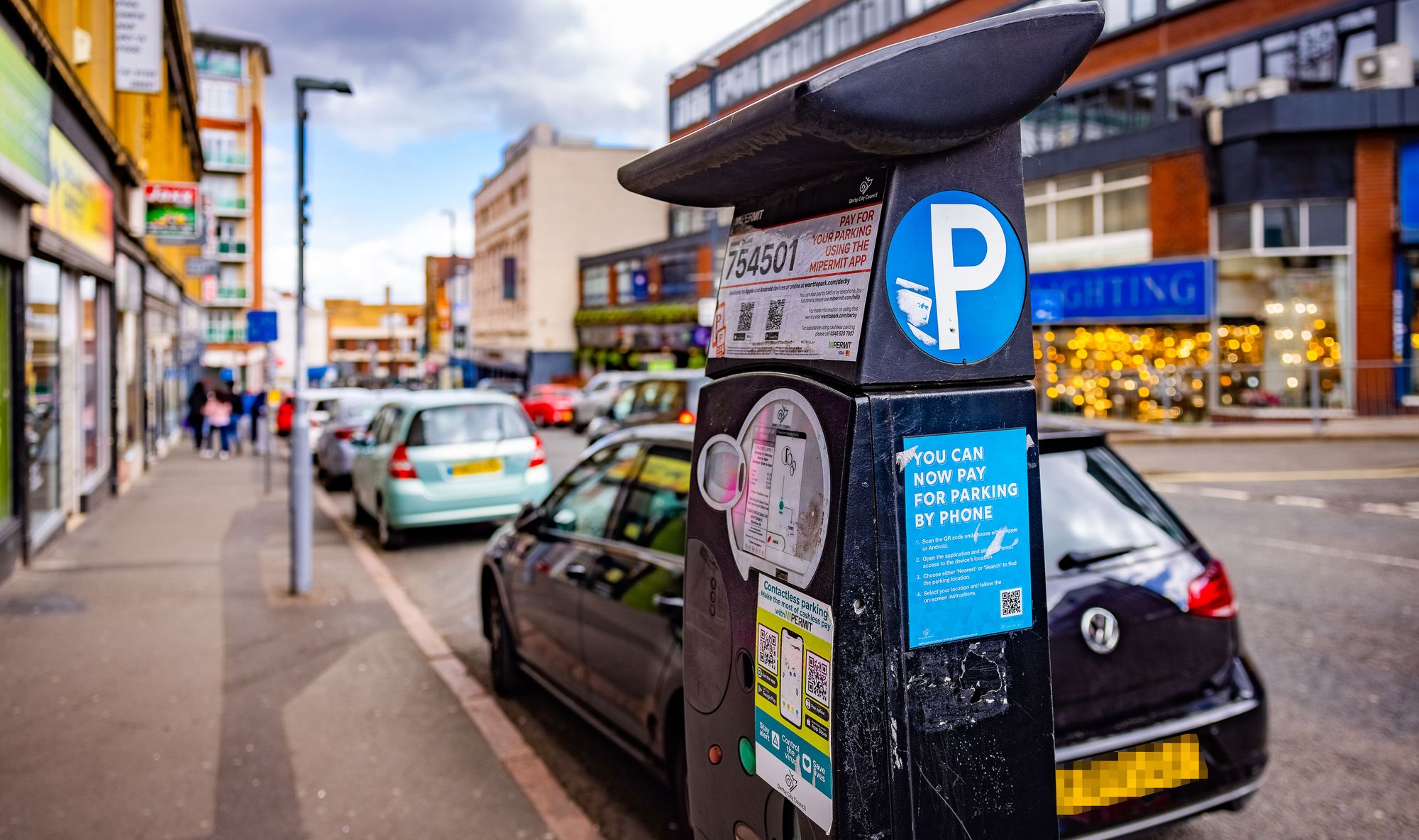Older drivers angry as millions may be forced to pay for parking via app