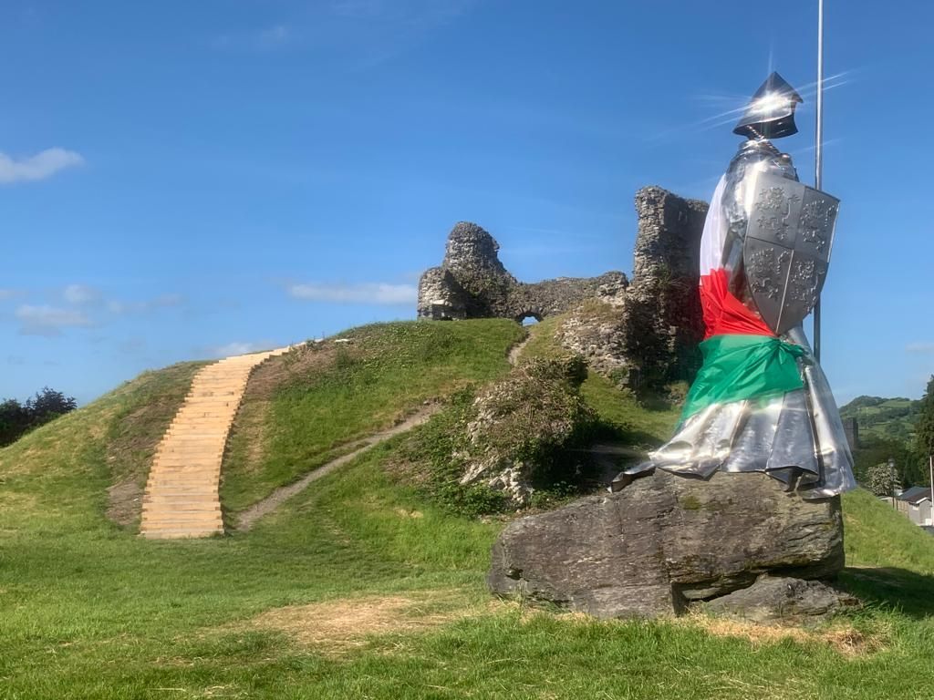 New ‘floating steps’ unveiled at Llandovery Castle as part of improvements