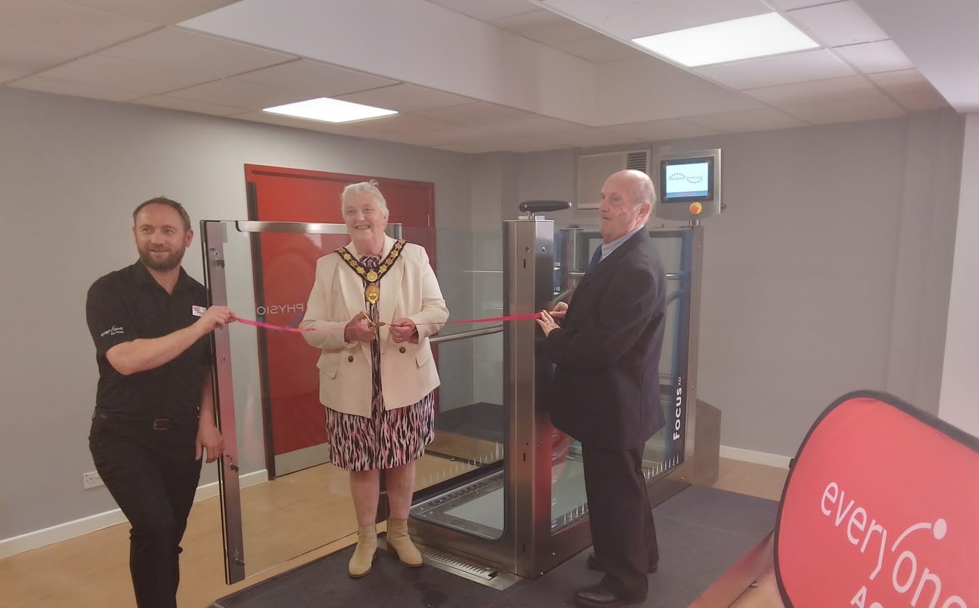Hydrotherapy pod opened at Harborough Leisure Centre thanks to donation