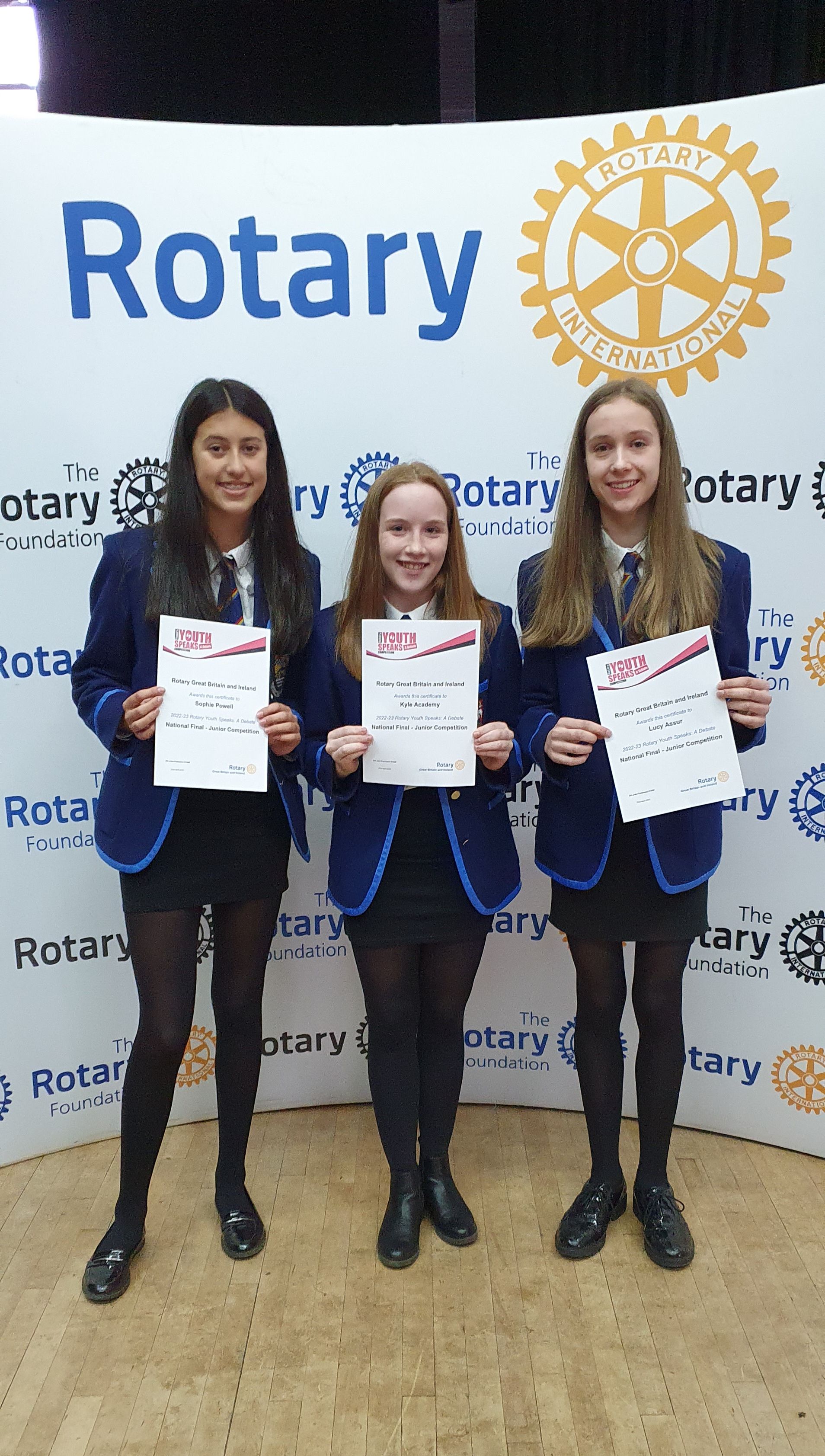 South Ayrshire debating pupils discuss private education in competition