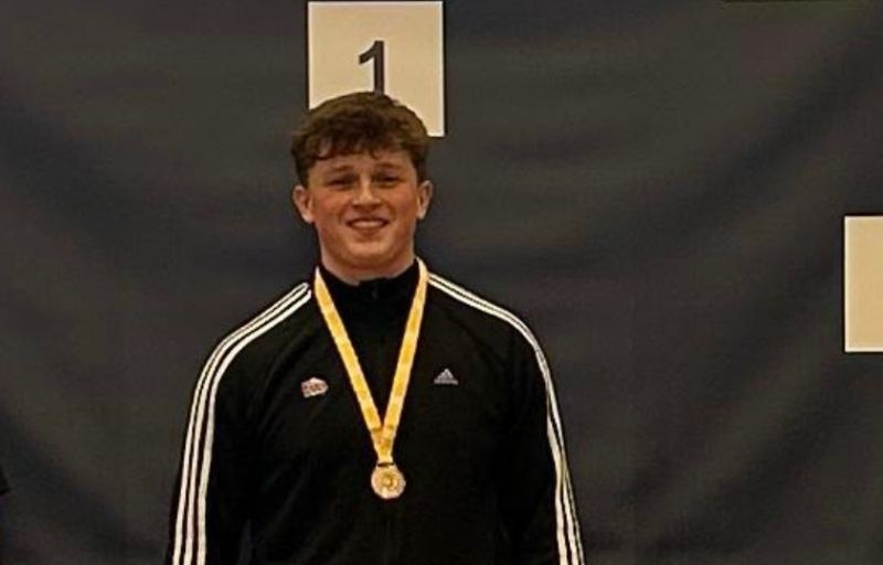 Surrey teen sets two new records as he becomes British Weightlifting Champion