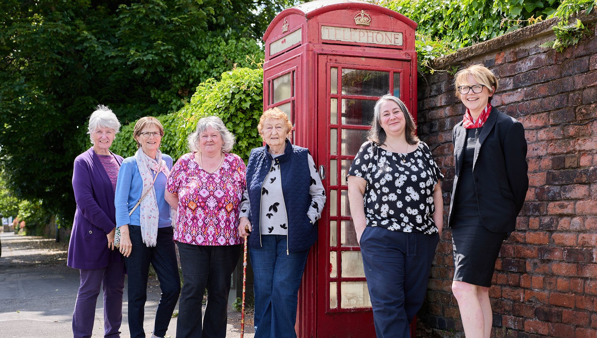 Iconic Ledsham phone box to be transformed into a seed swap to benefit community