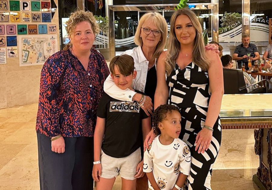 Grandma with rare cancer crowdfunds for private treatment - 'I’m just not prepared to go yet'