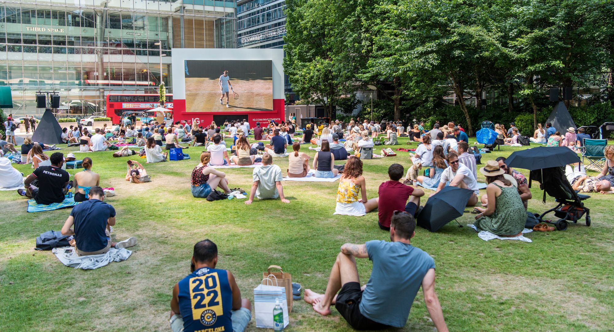London tennis fans to enjoy free screenings of Wimbledon in Canary Wharf