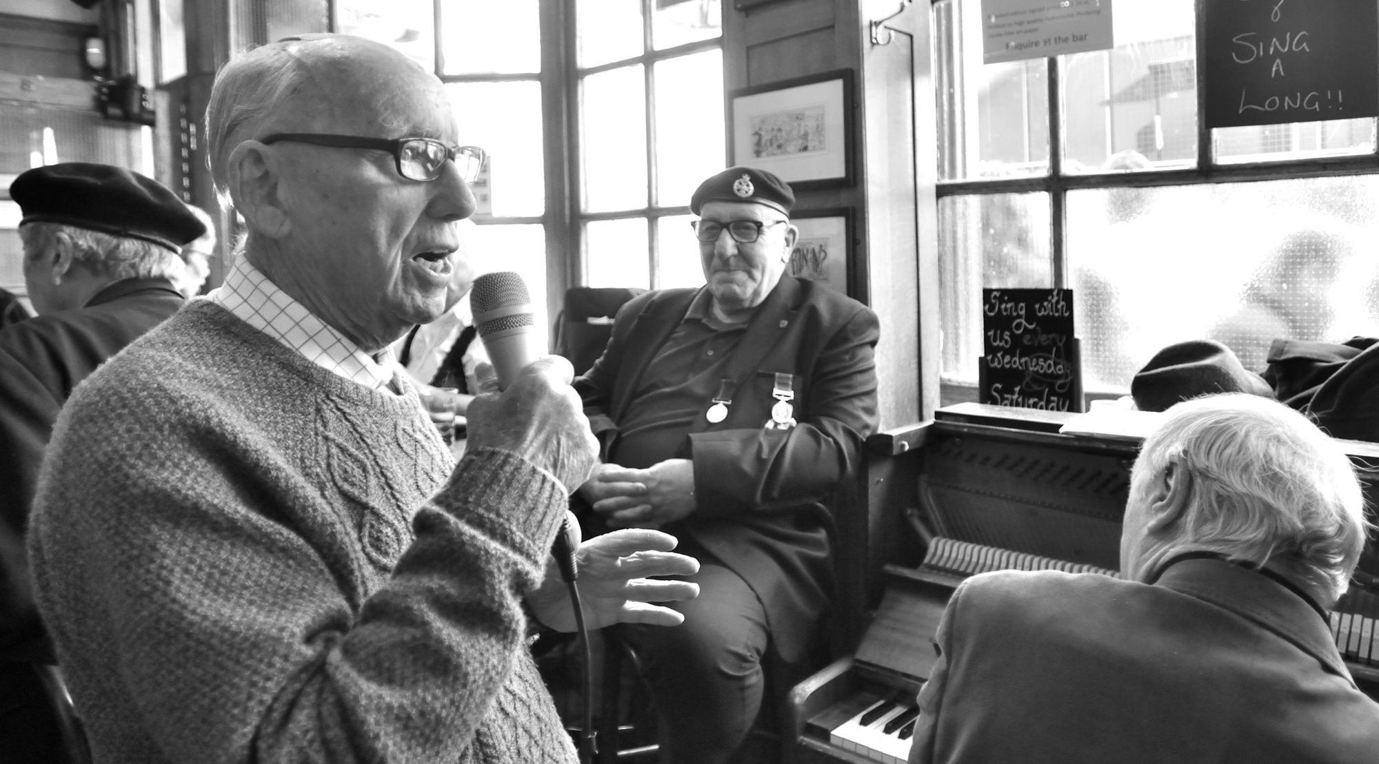 Tributes paid to WWII veteran Tommy (Anzio Tom) Parkinson