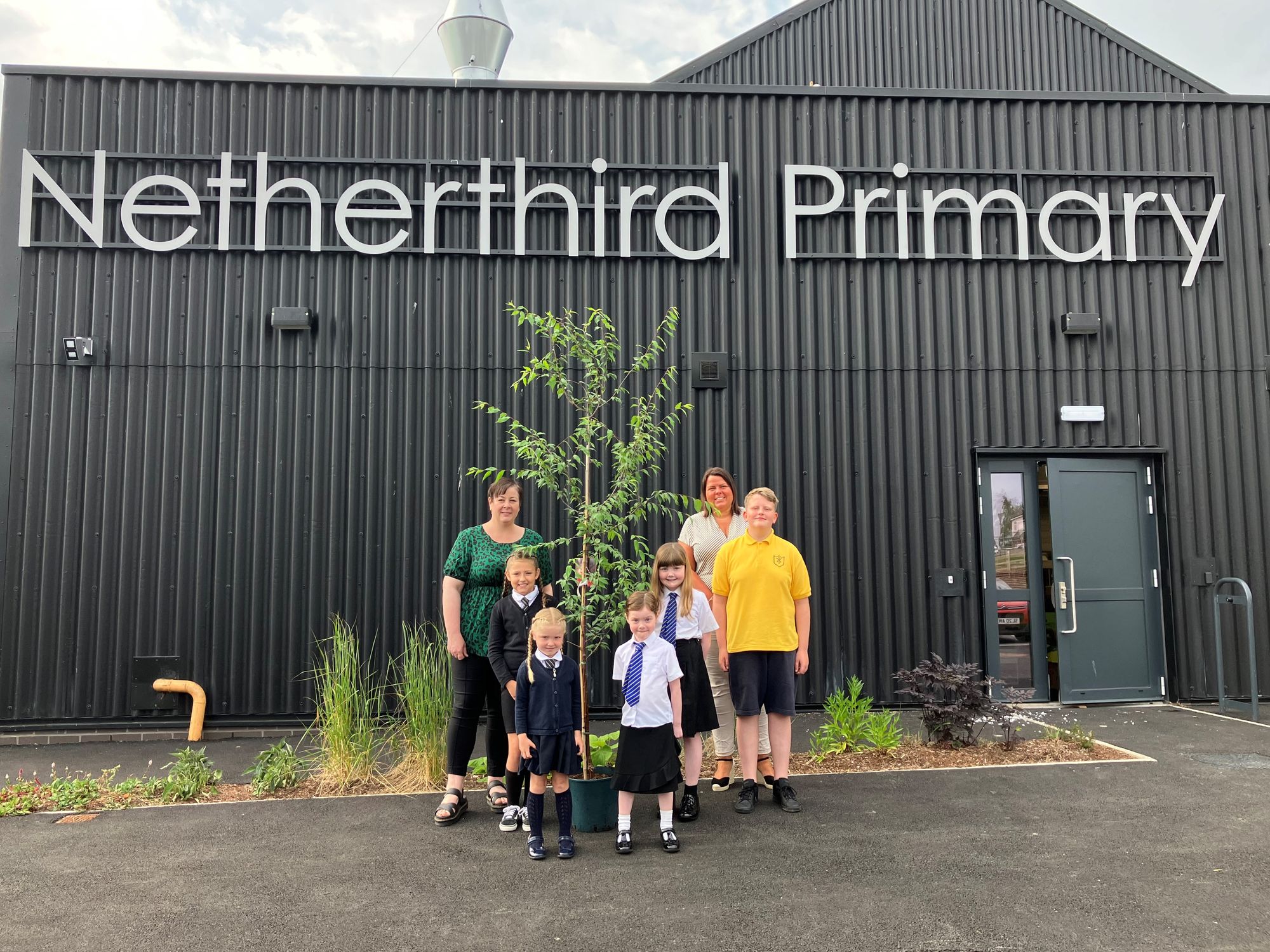 Horticulture initiative sees tree gifted to East Ayrshire school