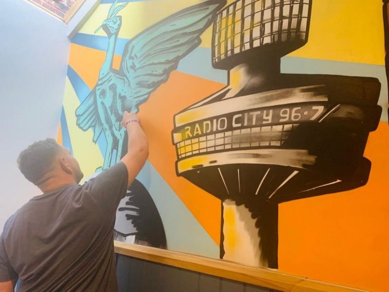 How a ‘quick pint’ in the local turned into a flourishing career in art