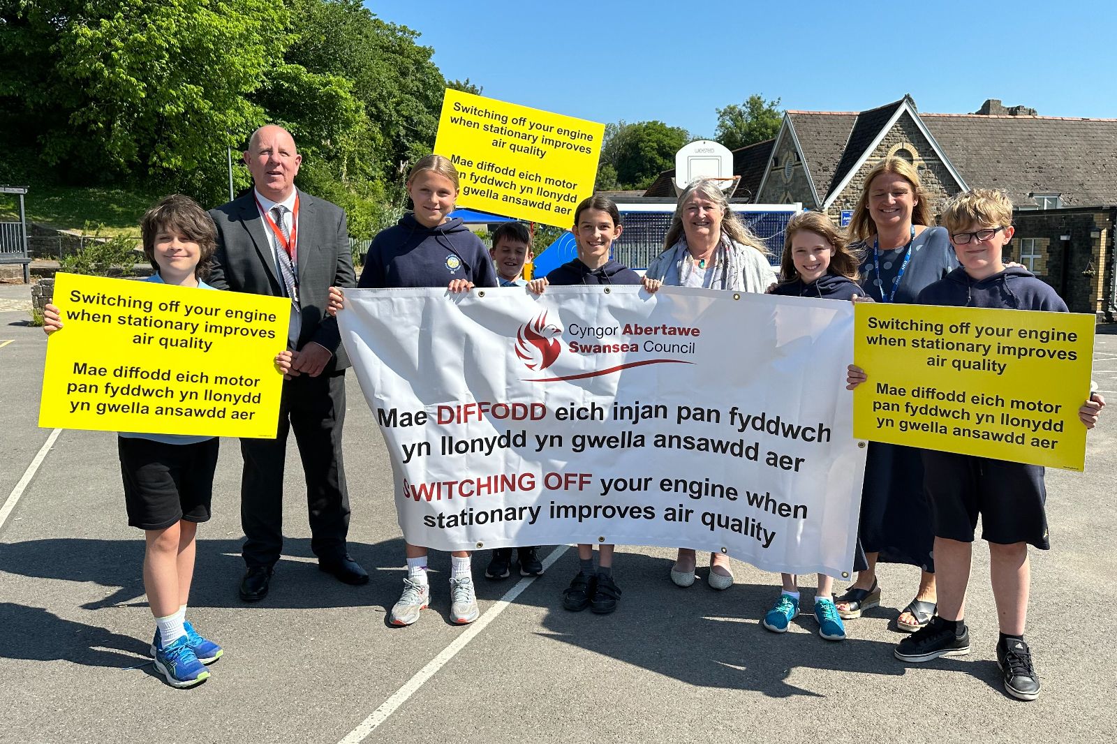 Motorists near Swansea schools asked to switch off engines to help air quality