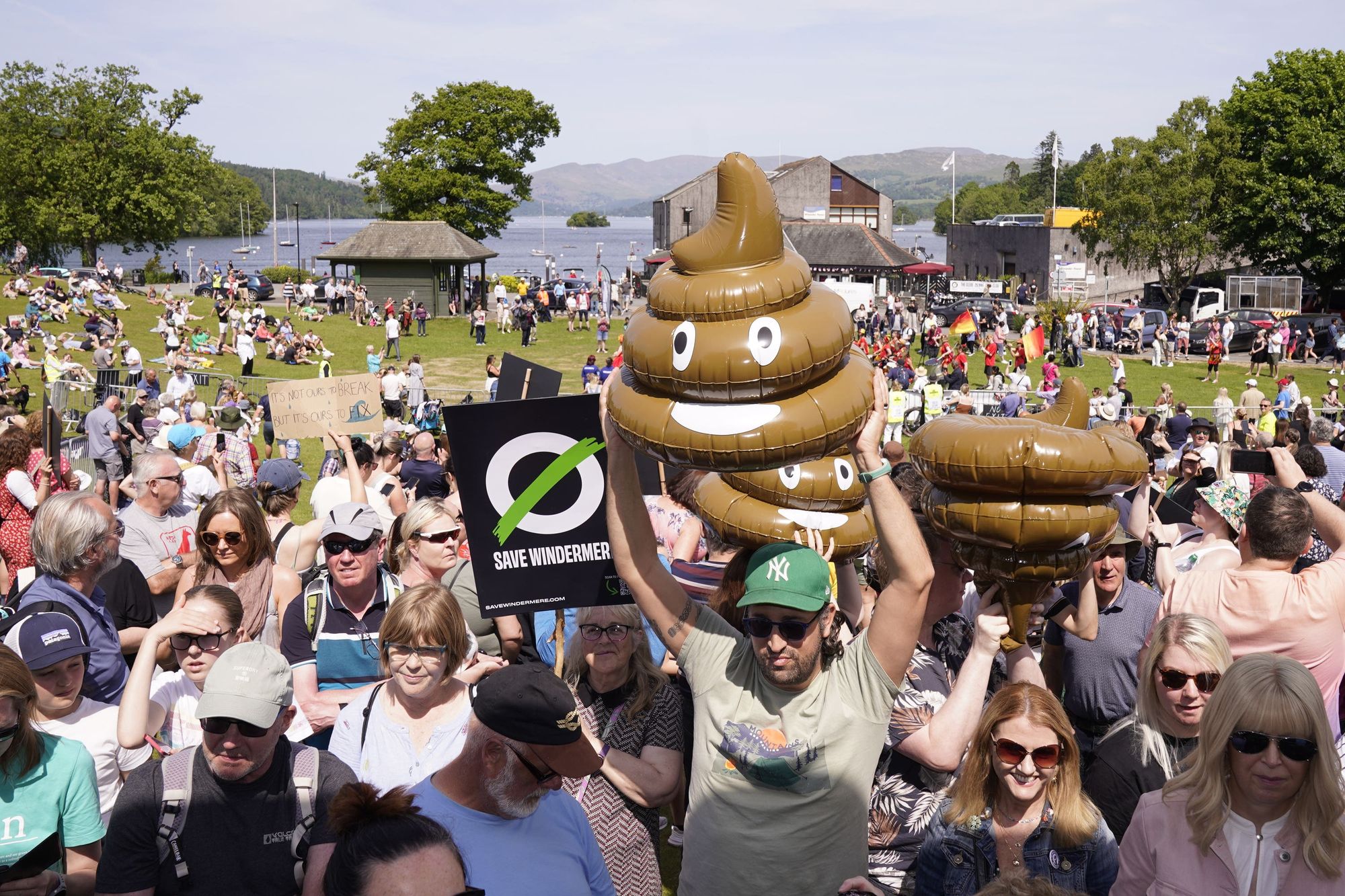 People withhold wastewater payments over anger at sewage pollution