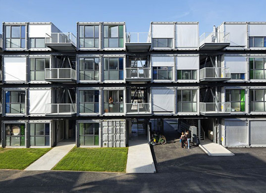 cite-a-docks-student-halls-le-havre shipping-container-student-hall-france