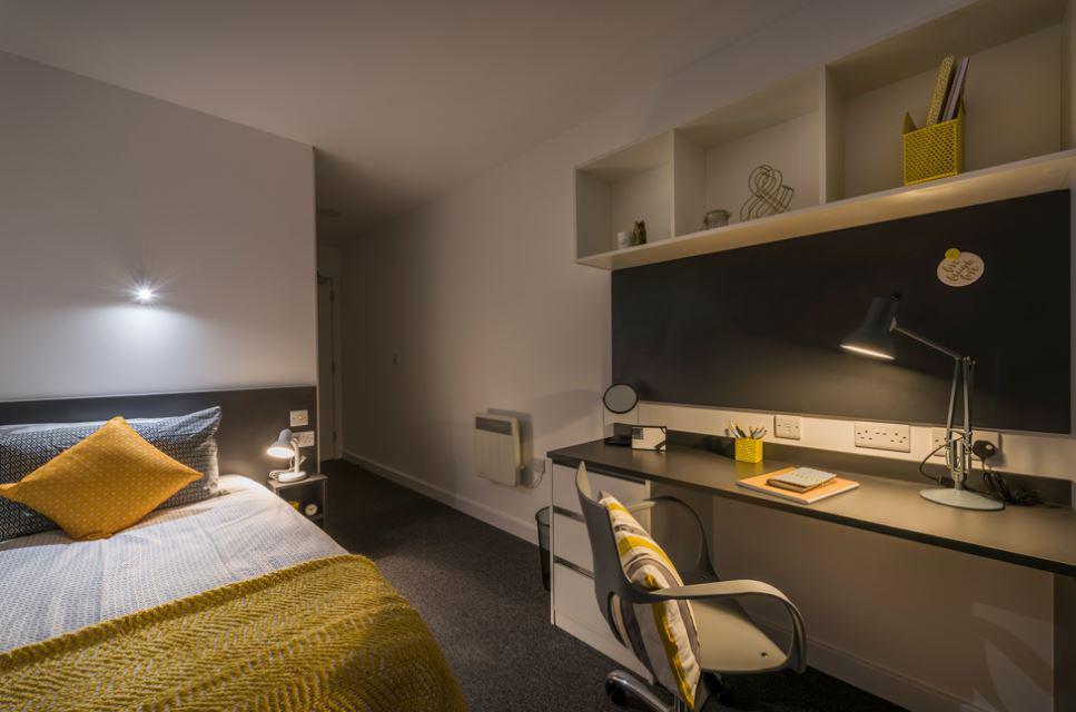 Canterbury Student Manor in Canterbury, CT1 •