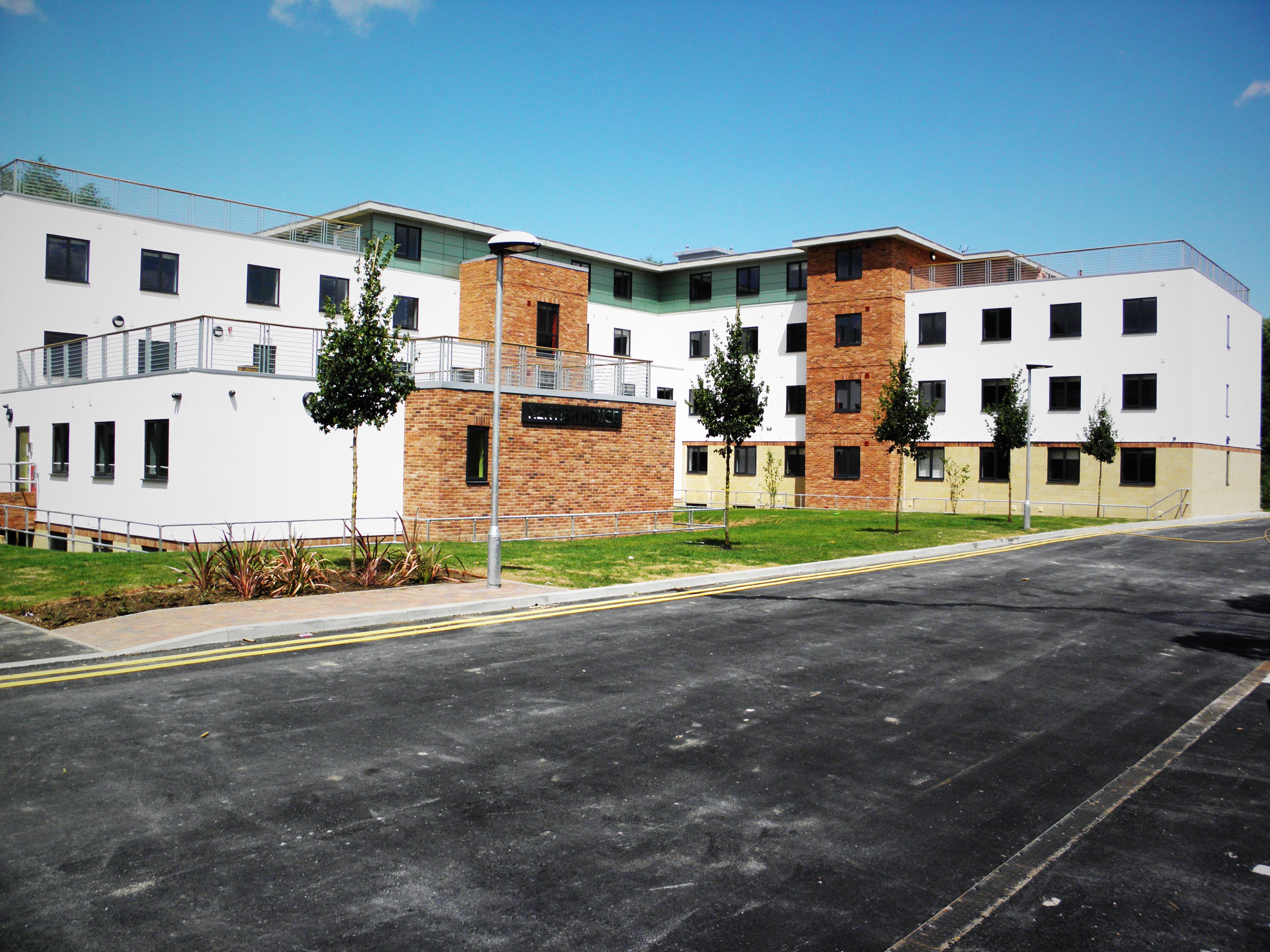 Student Canterbury Beautiful Riverside Pods & Studios
