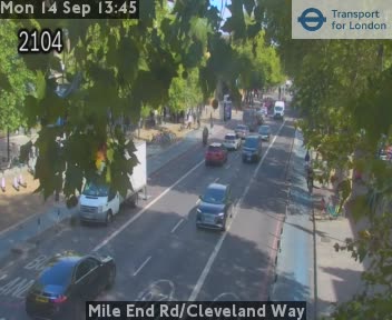 Mile End Rd/Cleveland Way