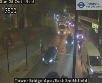 Traffic camera view: Tower Bridge approach