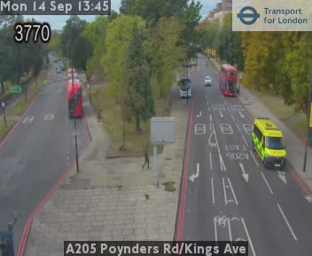 A205 Poynders Rd/Kings Ave