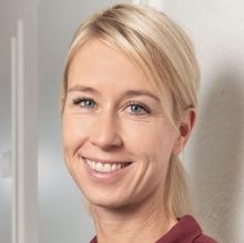 Bild vergrößern: Lisa Stavar, Praktischer Arzt Meerbusch