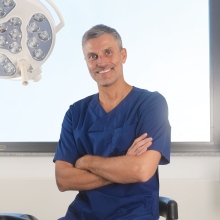 Bild vergrößern: Marcin Bierc, Mund-Kiefer-Gesichtschirurg Winnenden