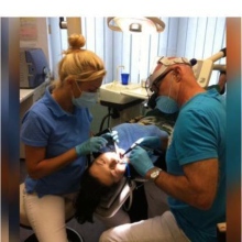 Bild vergrößern: Peter Schwarz, Zahnarzt Düsseldorf