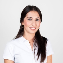 Bild vergrößern: Merve Can-Karaoglan, Zahnarzt Düsseldorf