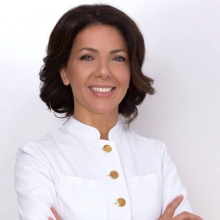 Bild vergrößern: Necla Kirac, Plastischer & Ästhetischer Chirurg Hamburg