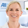 Ulrike Schmitt, Zahnarzt Frankfurt