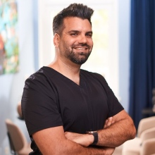 Bild vergrößern: Elias Nisafi, Zahnarzt Berlin