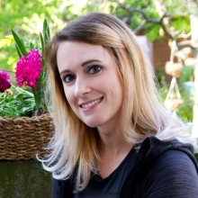 Bild vergrößern: Marie Schaffrath-Teeluckdharee, Hebamme Dresden