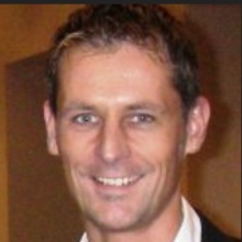 Bild vergrößern: Michael Hübler, Zahnarzt Freiburg