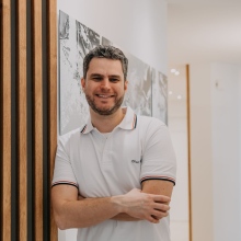 Bild vergrößern: René Schiopu Ph.D, Zahnarzt Germering