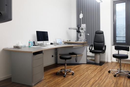 Dr. med. Christoph Niederdellmann - Augenarzt Augsburg